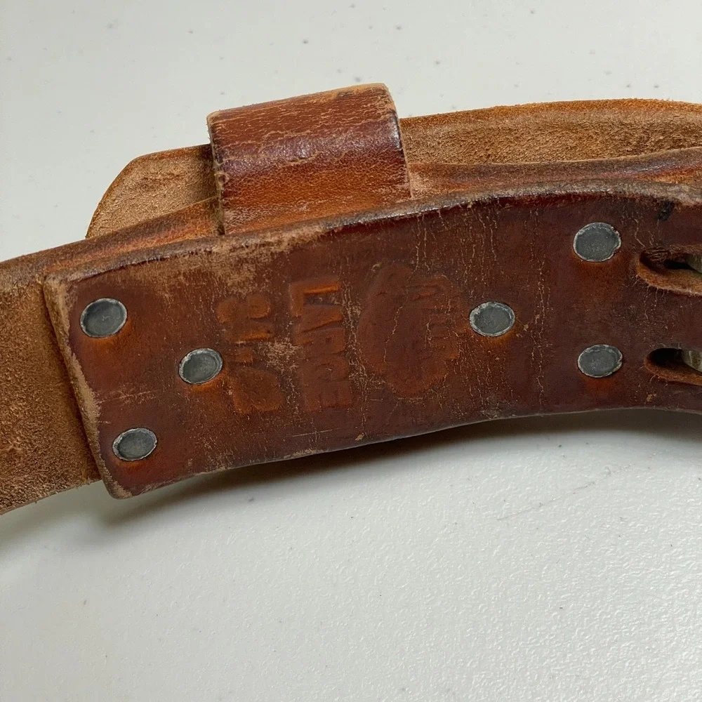 Vintage‎ Altus Power Weight Lifting Belt Size Medium Thick Leather Double Prong